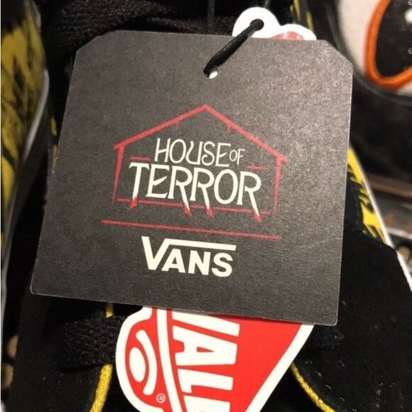 Vans Sk8-Hi House Of Terror ”The Shinning”, Shoes size W8.5 NWT - Picture 11 of 15